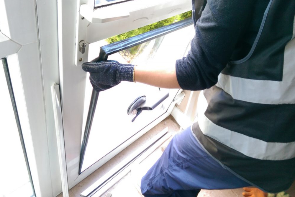 Double Glazing Repairs, Local Glazier in North Finchley, Woodside Park, N12